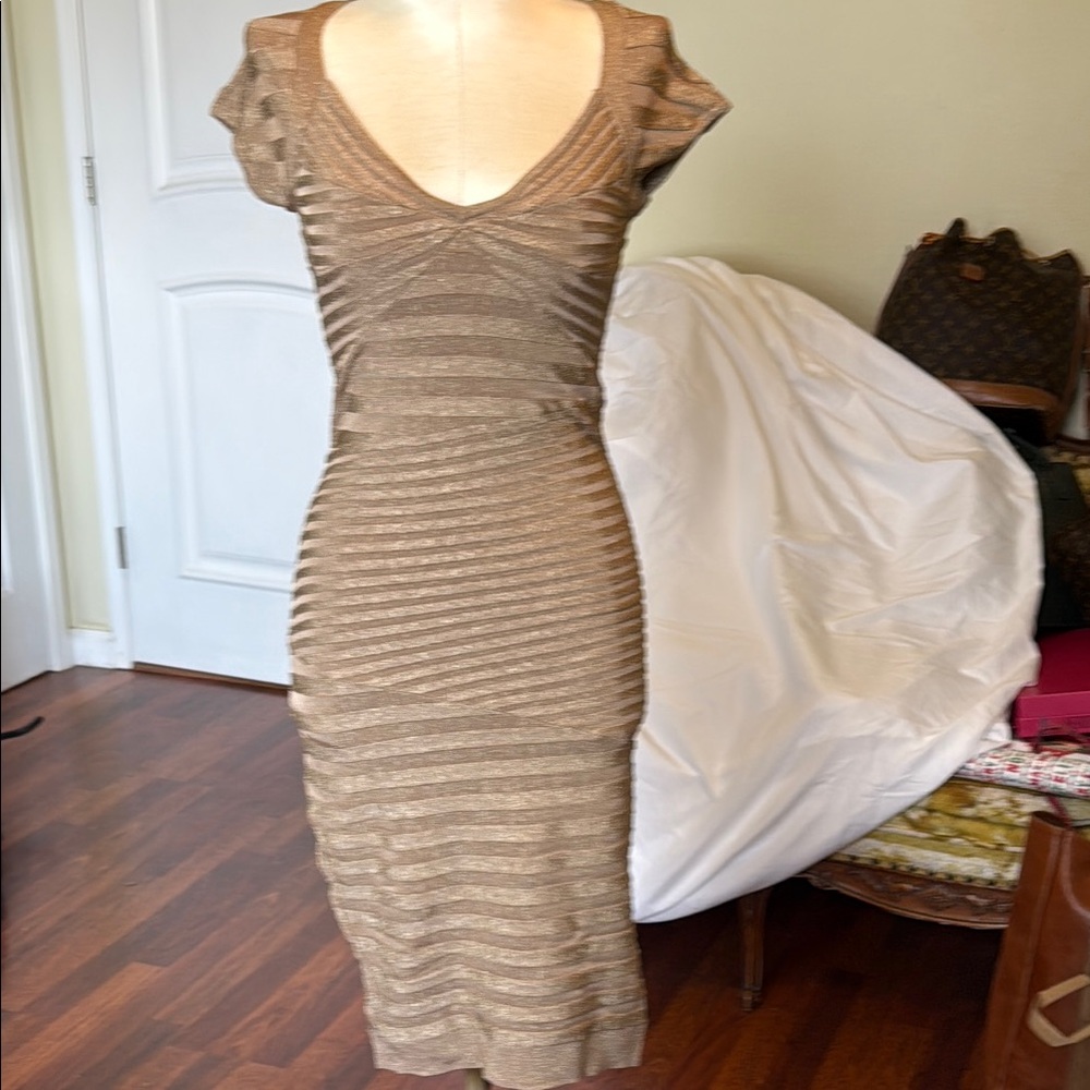 Guess by Marciano Cream Pleated Bodycon Midi Dress